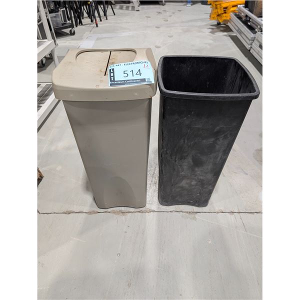 LOT DE 2 POUBELLES CARRÉ 15.5"x15.5"x31"