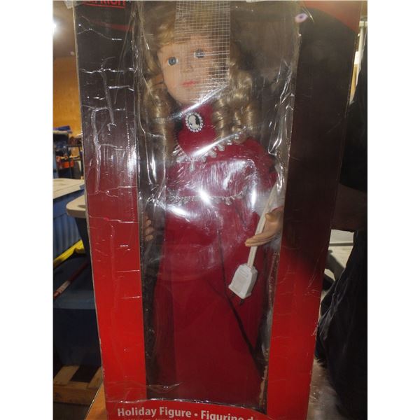 24" Holiday Figure
