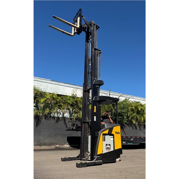 Yale 260R Type E Industrial Truck Narrow Aisle Warehouse Forklift, NR045EC (Starts & Runs, See Video