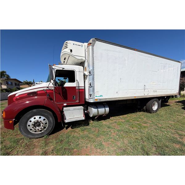 2004 Kenworth T300 Refrigerated Box Truck w/ Cummins ISC260 Engine & Lift Gate,  166629 Miles, Lic.