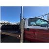 Image 17 : 2005 Ford F750 XL Super Duty 4x2 Flatbed Truck w/ Lift Gate, 12777 Miles, 22.5" L  (Starts & Runs, S