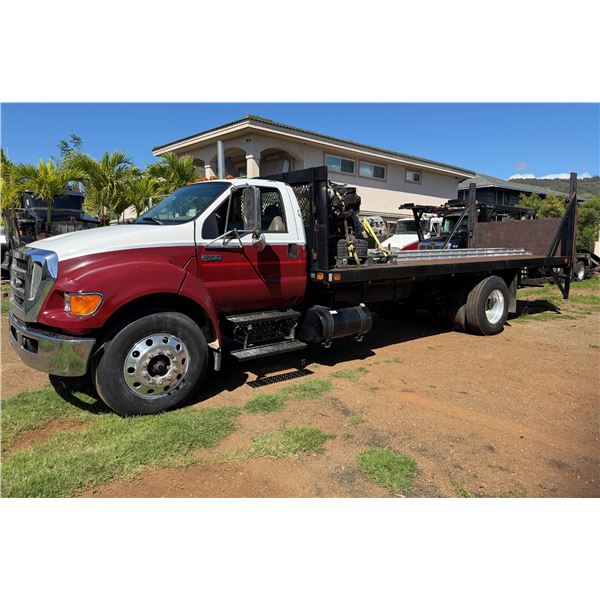 2005 Ford F750 XL Super Duty 4x2 Flatbed Truck w/ Lift Gate, 12777 Miles, 22.5" L  (Starts & Runs, S