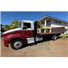 Image 1 : 2007 Kenworth T300 Flatbed Truck w/ Cummins ISC260 Engine & Lift Gate, 119659 Miles, 22' L  (Starts