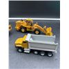 Image 3 : Lot of 4 Diecast CAT Construction Vehicles 1:64 Scale Including Excavator, Mixer, Loader, and Dump T