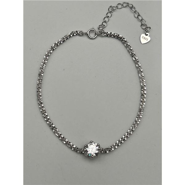 $950 APPRAISED 1.0 CARAT MOISSANITE SOLITAIRE BRACELET