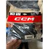 Image 2 : CCM BNQ/CE Neck Guard Junior and 2 Pairs Of XL Socks