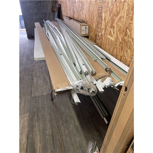 Assorted Lot of CertainTeed Angle Wall 10’x7/8″x7/8″