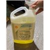 Image 3 : Shell All Season Windshield Wash and McDade Windshield Washer Fluids (-40C and -45C) Mixed Lot  4 x 