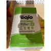 Image 3 : 2X2000G GOJO Dispensers, Multi Green and Natural Orange Hand Cleaner