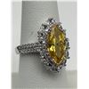 Image 4 : Marquise-Cut Yellow Gemstone Ring with Clear Stone Accents in Silver Setting