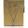 Image 3 : Necklace And Earrings Set Featuring Clear Gemstones With Silver-Tone Metal