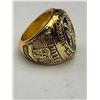 Image 2 : Replica New York Yankees 1998 World Champions Ring with Player Detail