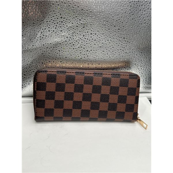 Brown Coach style Wallet with Gold-Tone Hardware