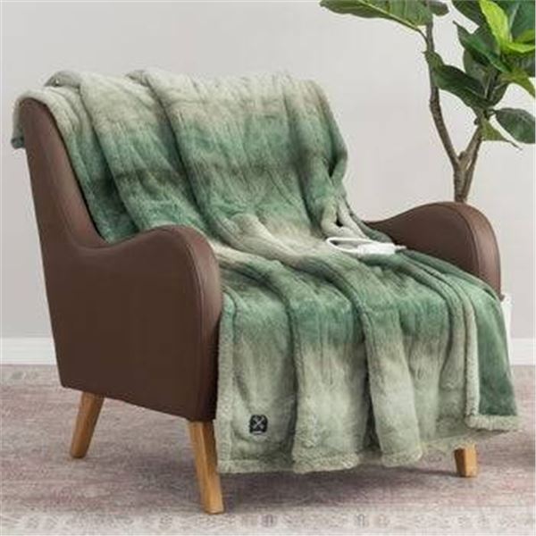 Berkshire Blanket & Home Co Heated Luxe Faux Fur Throw, 127 x 152 cm