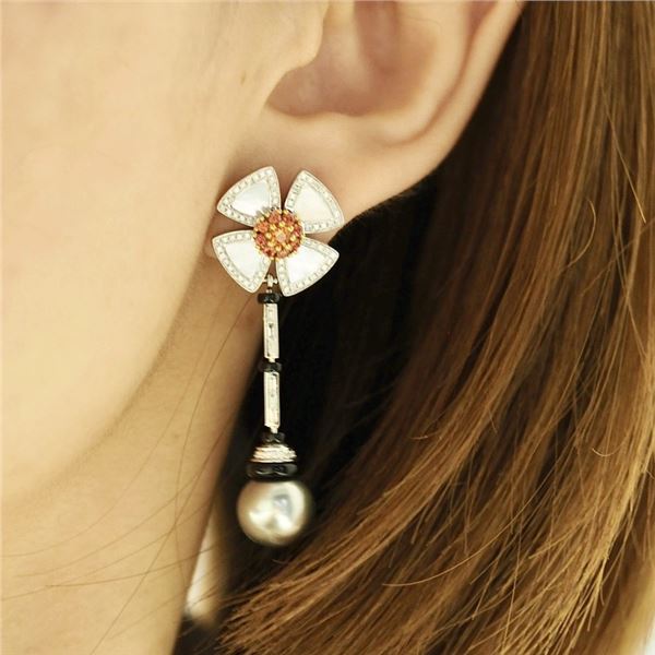 18K Gold Tahitian Pearl Earrings