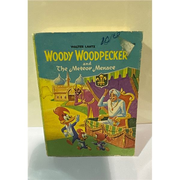 Vintage 1967 Walter Lantz Woody Woodpecker and The Meteor Menace Mini Book