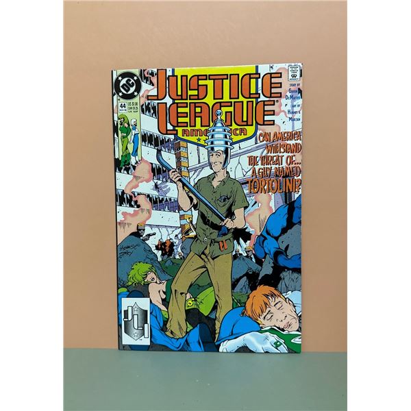 Justice League America #44 (DC, 1990) Giffen & DeMatteis, Adam Hughes