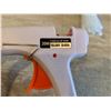 Image 3 : Glue Gun Kit With Glue Stick Plus A 200 Count Extra Bag of Glue Sticks