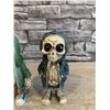 Image 6 : Skull Décor Resin Skeleton Figurines 4 Pack