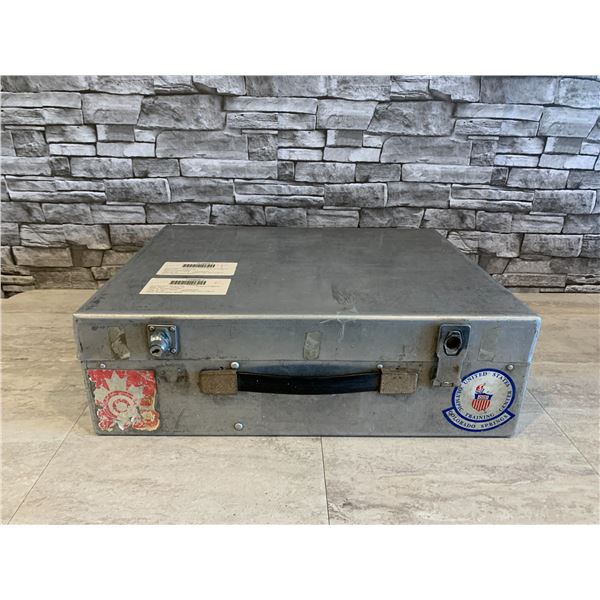 Aluminum Case 16 x 20