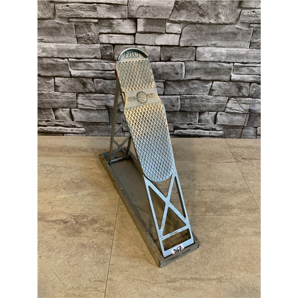 Portable Shoe Shine Stand