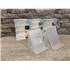 Image 1 : Boloyo Acrylic Book Stands Without Ledge - 6 Pack - Large