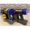 Image 10 : Lot of 2 Dyson V7/V8 One Turns-On/ One Does Not - Comes With Charger