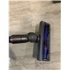 Image 5 : Lot of 2 Dyson V7/V8 One Turns-On/ One Does Not - Comes With Charger