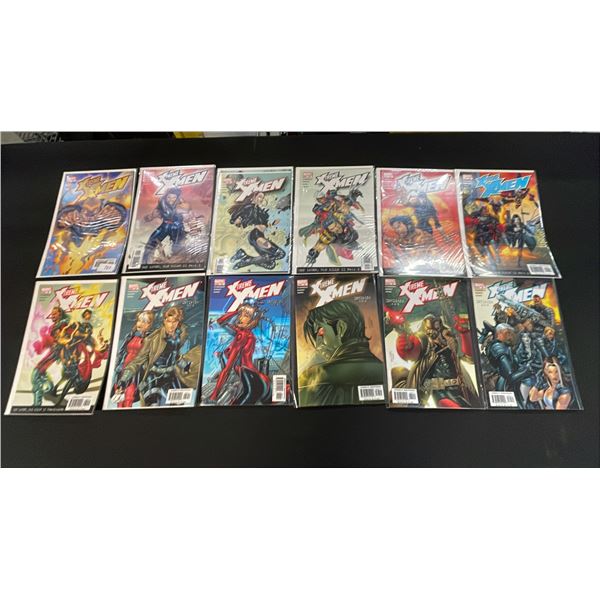 (29) MARVEL XTREME X-MEN COMIC BOOKS