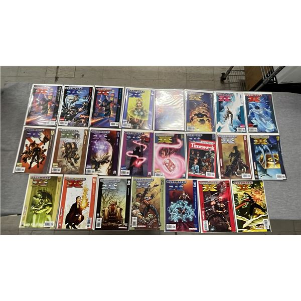 (22) MARVEL ULTIMATE X-MEN COMIC BOOKS