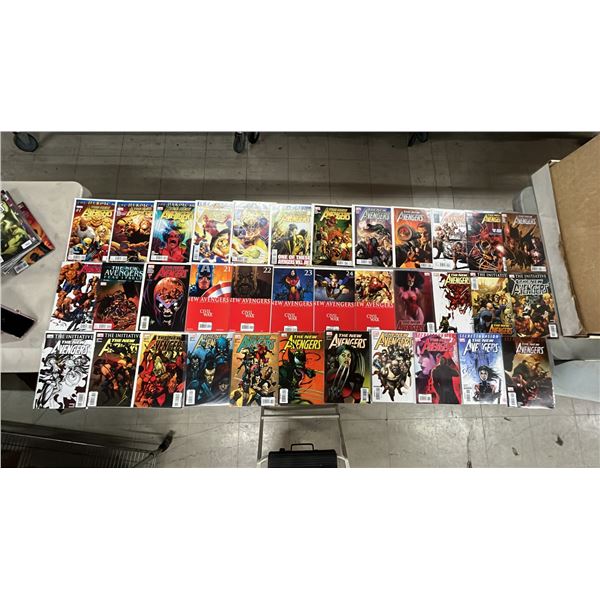 (35) MARVEL THE NEW AVENGERS COMIC BOOKS