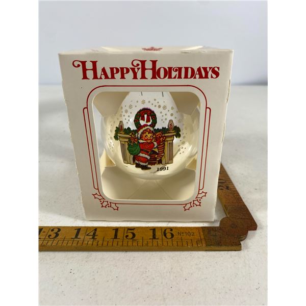 1991 Campbell's Soup Holiday Mantel Scene Ornament  Boxed Vintage