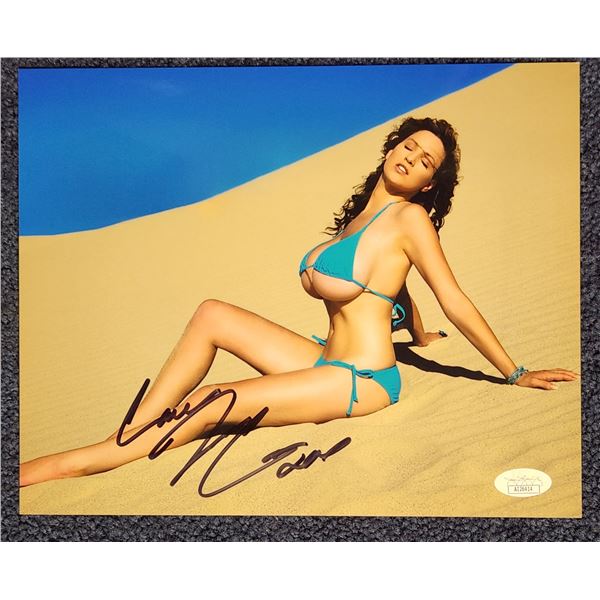 Jordan Carver signed 8” x 10” color photo with JSA (2)