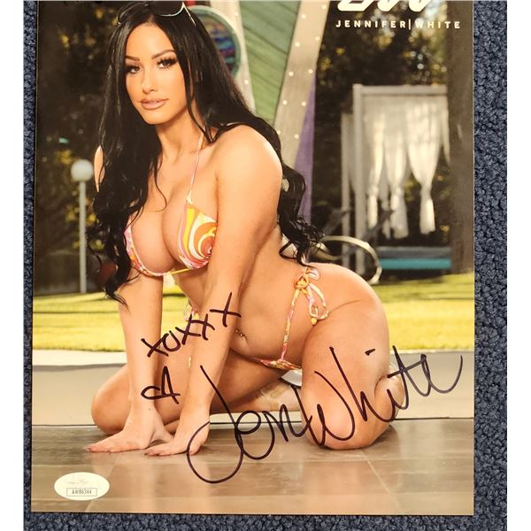 Jennifer White signed 8” x 10” color photo with JSA authentication and photo proof