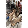 Image 3 : RACK OF ASSORTED HUNTING GEAR INCLUDING; JACKETS, GLOVES, HAT, BOOTS, PANTS & MORE *RACK NOT