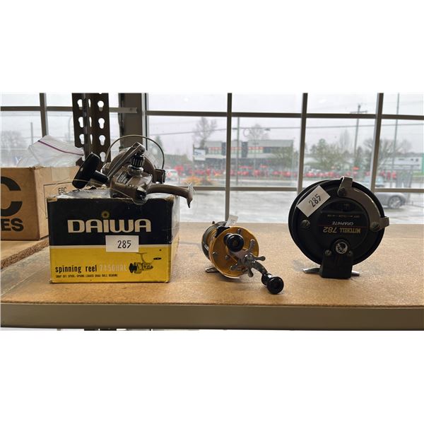 (3) ASSORTED FISHING REELS INCLUDING; DAIWA SPINNING REEL 7450HRL, PENN 940 & MITCHELL 782