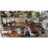 Image 1 : SHELF OF LEATHER BELTS, AMMUNITION POUCHES & BAGS
