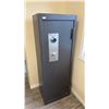 Image 1 : AN AMERICAN SECURITY PRODUCTS GUN SAFE WITH COMBO LOCK