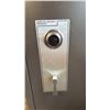 Image 3 : AN AMERICAN SECURITY PRODUCTS GUN SAFE WITH COMBO LOCK