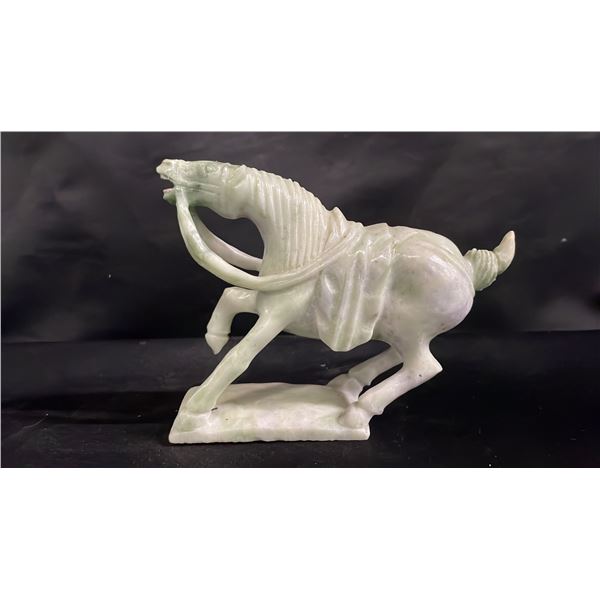 CHINESE CARVED JADE HORSE FIGURINE: 5"W X 4"T X 2"D