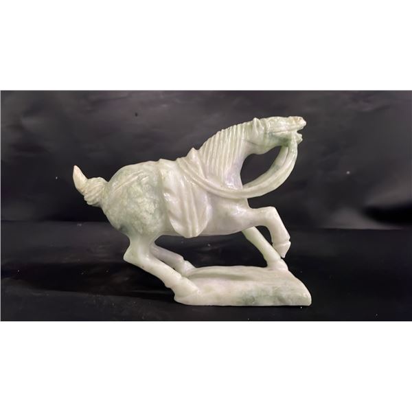 CHINESE CARVED JADE HORSE FIGURINE: 5"W X 4"T X 2"D