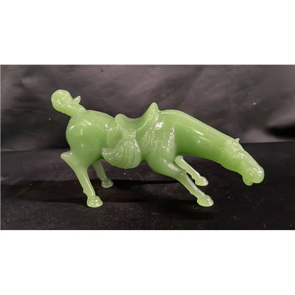 CHINESE CARVED JADE HORSE FIGURINE: 5"W X 3"T X 2"D