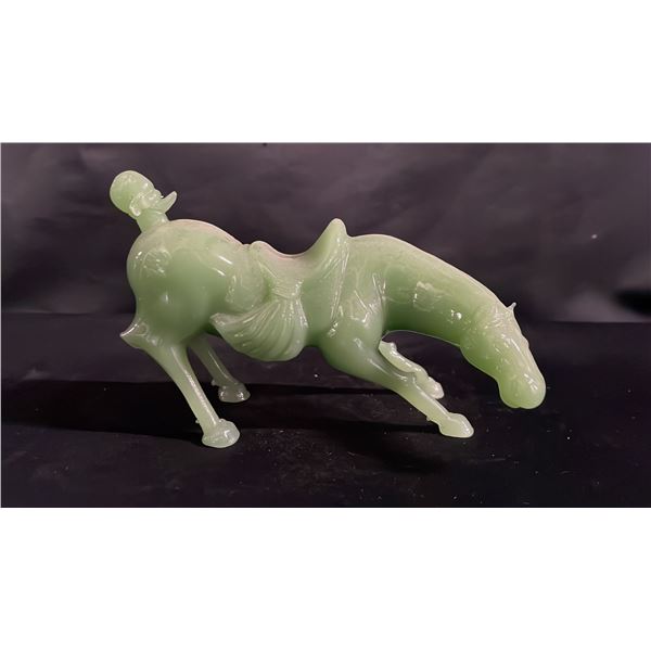 CHINESE CARVED JADE HORSE FIGURINE: 5"W X 3"T X 2"D