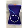 Image 1 : FRESHWATER PEARL NECKLACE: GREY LUSTER