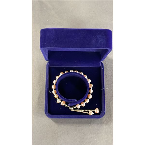 PINK FRESHWATER PEARL BRACELET WITH SLIDING CLASP