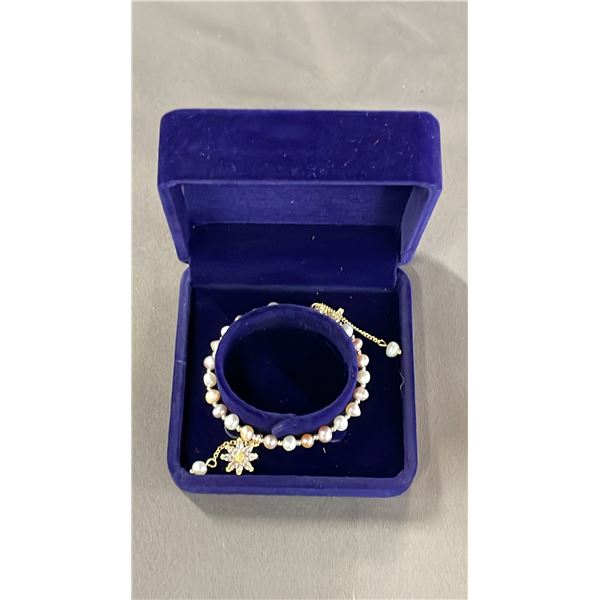 ADJUSTABLE FRESHWATER PEARL BRACELET WITH ZIRCON CRYSTAL FLOWER
