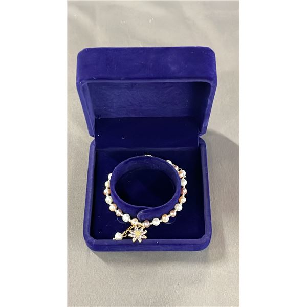 ADJUSTABLE FRESHWATER PEARL BRACELET WITH ZIRCON CRYSTAL FLOWER