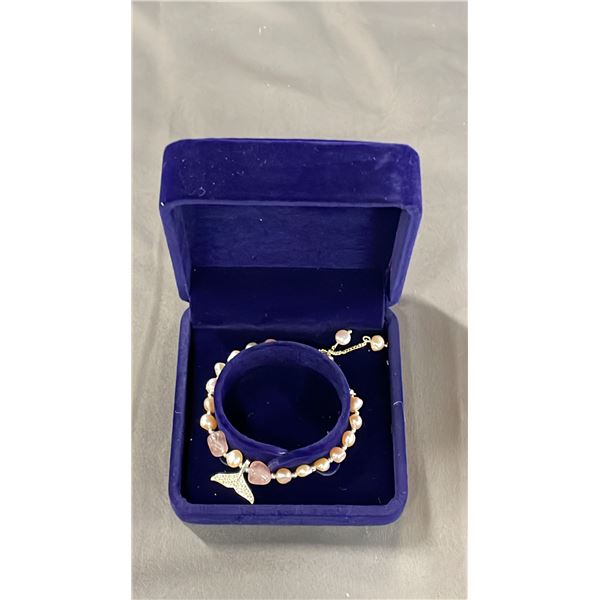 ADJUSTABLE PINK FRESHWATER PEARL BRACELET WITH FISH TAIL CHARM