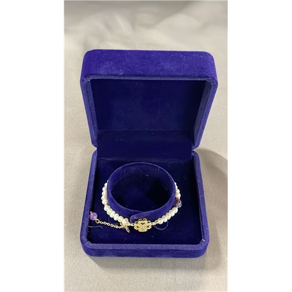 ADJUSTABLE FRESHWATER PEARL BRACELET WITH 4-LEAF CLOVER CHARM