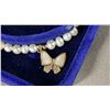 Image 3 : ADJUSTABLE FRESHWATER PEARL BRACELETE WITH BUTTERFLY CHARM & EARRINGS